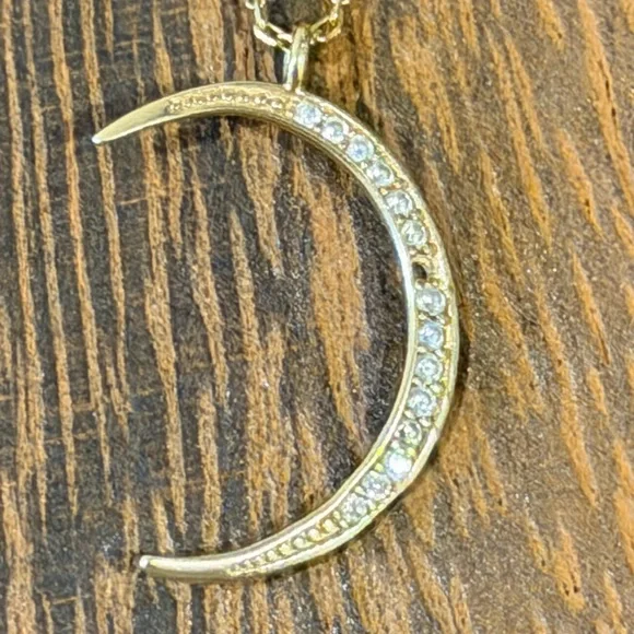 Gold Crescent Moon and Star 14k Necklace - Picture 5 of 9